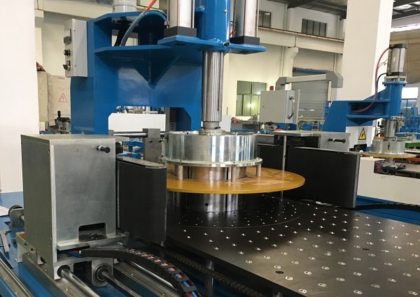 Automatic cable winding machine
